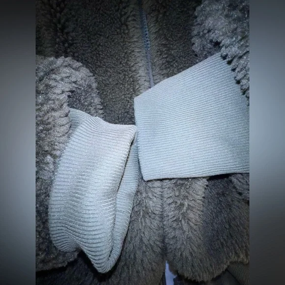 ALO Yoga Dark Brown Teddy Jacket - Picture 10 of 15